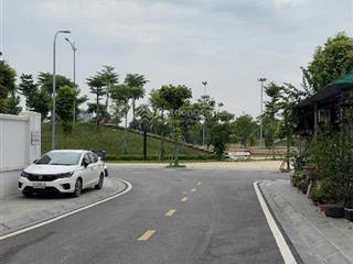 Hiếm! bán đất cạnh công viên mới ngọc thuỵ  3 mặt thoáng  duy nhất 1 lô