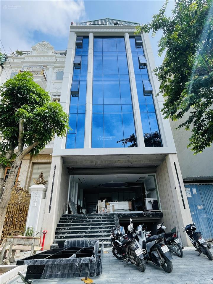 Siêu phẩm tòa văn phòng mặt phố nguyễn hoàng, cầu giấy 280m2 9 tầng chào 93 tỷ