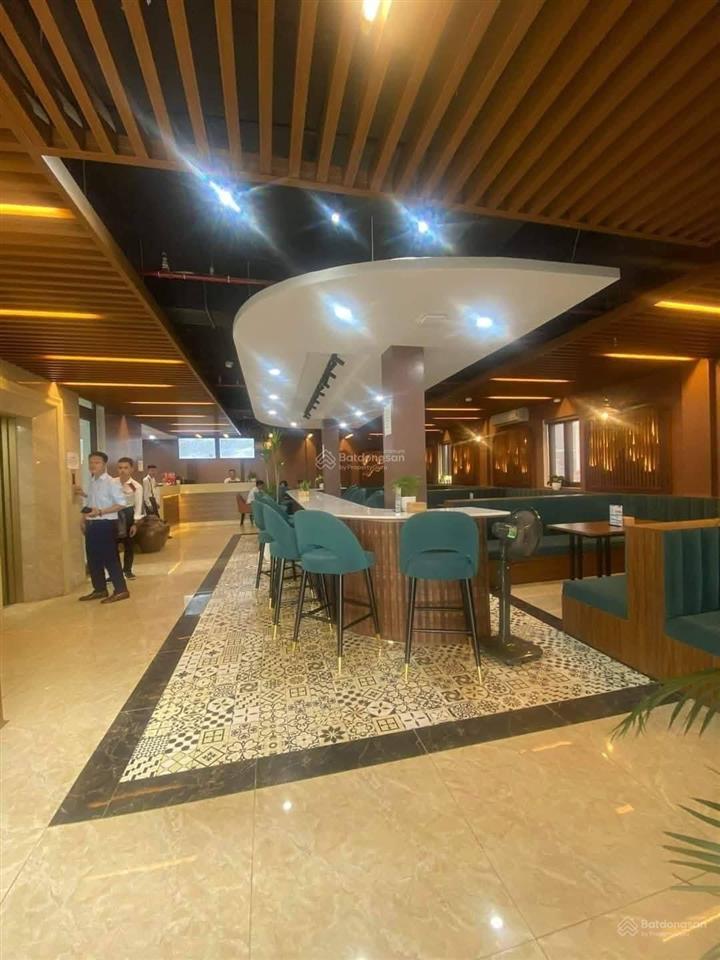 Siêu phẩm tòa văn phòng mặt phố nguyễn hoàng, cầu giấy 280m2 9 tầng chào 93 tỷ