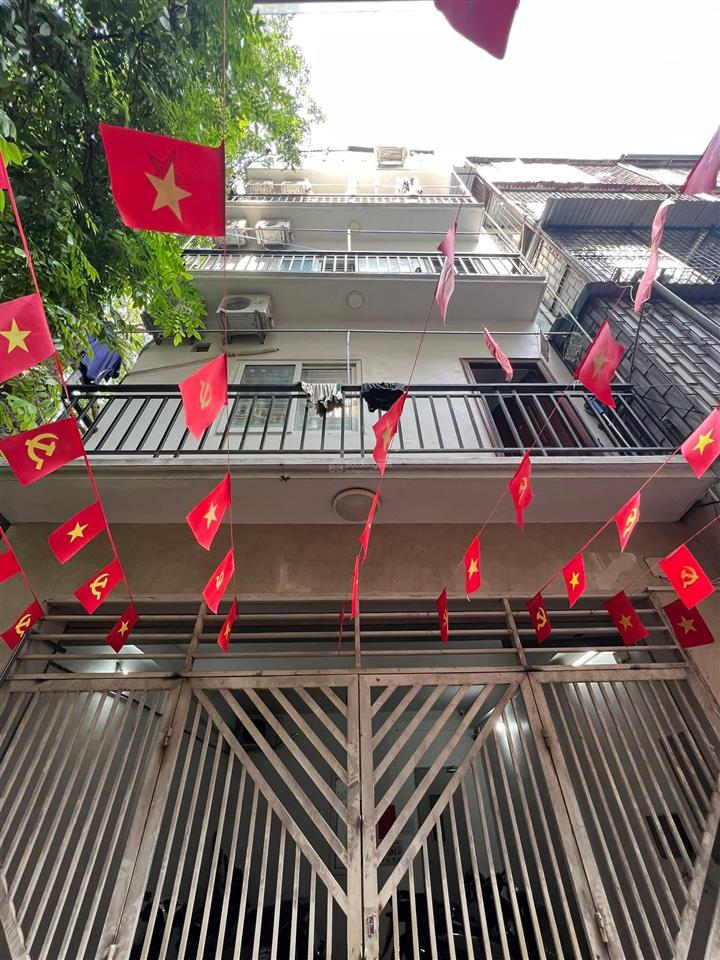 Bán nhà ô tô tránh hoàng quốc việt, cầu giấy 6 tầng mt 5m 19 tỷ có thương lượng