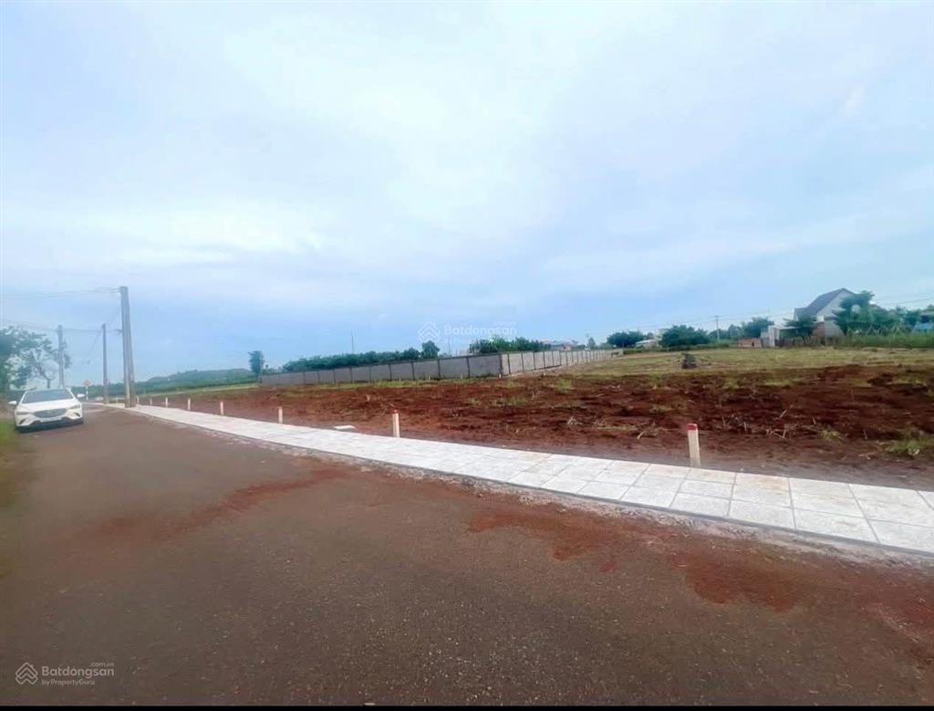 Cần bán sĩ hoặc lẽ 10 lô đất tại xã đá bạc, châu đức, brvt. dt135m2 sẵn 80tc mỗi lô. giá 630tr/lô.