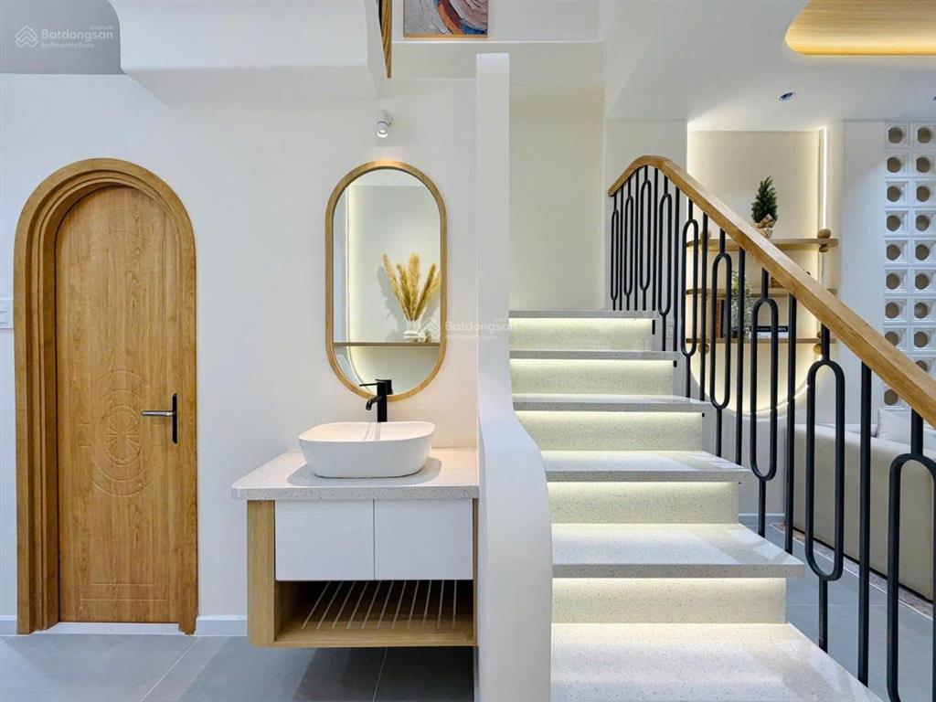 Bán nhà hẻm xe hơi 1 sẹc sát mt đường phạm văn chiêu, p.9, 3,7 x 16, 3pn giá 6.75 tỷ tl