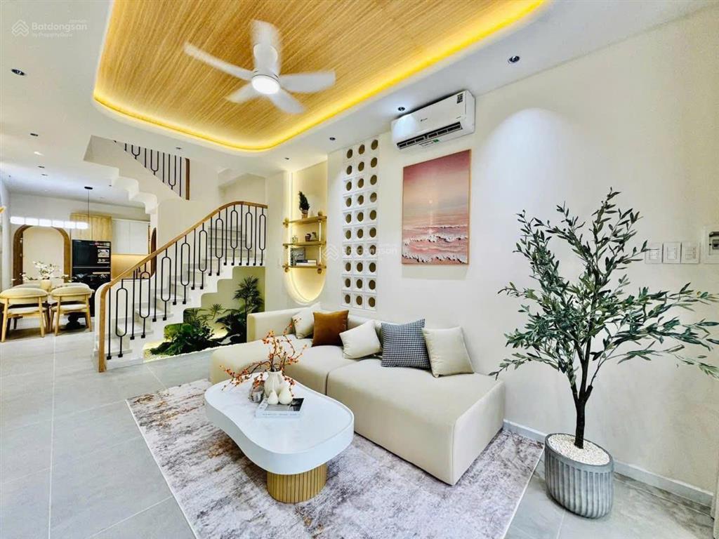 Bán nhà hẻm xe hơi 1 sẹc sát mt đường phạm văn chiêu, p.9, 3,7 x 16, 3pn giá 6.75 tỷ tl