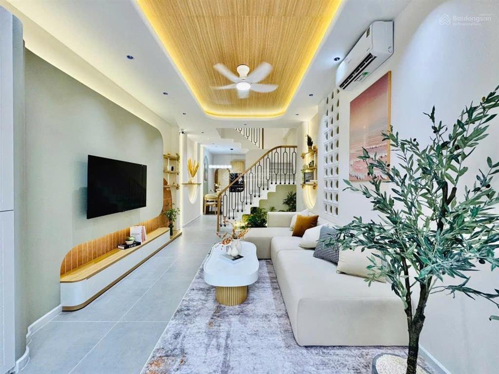 Bán nhà hẻm xe hơi 1 sẹc sát mt đường phạm văn chiêu, p.9, 3,7 x 16, 3pn giá 6.75 tỷ tl