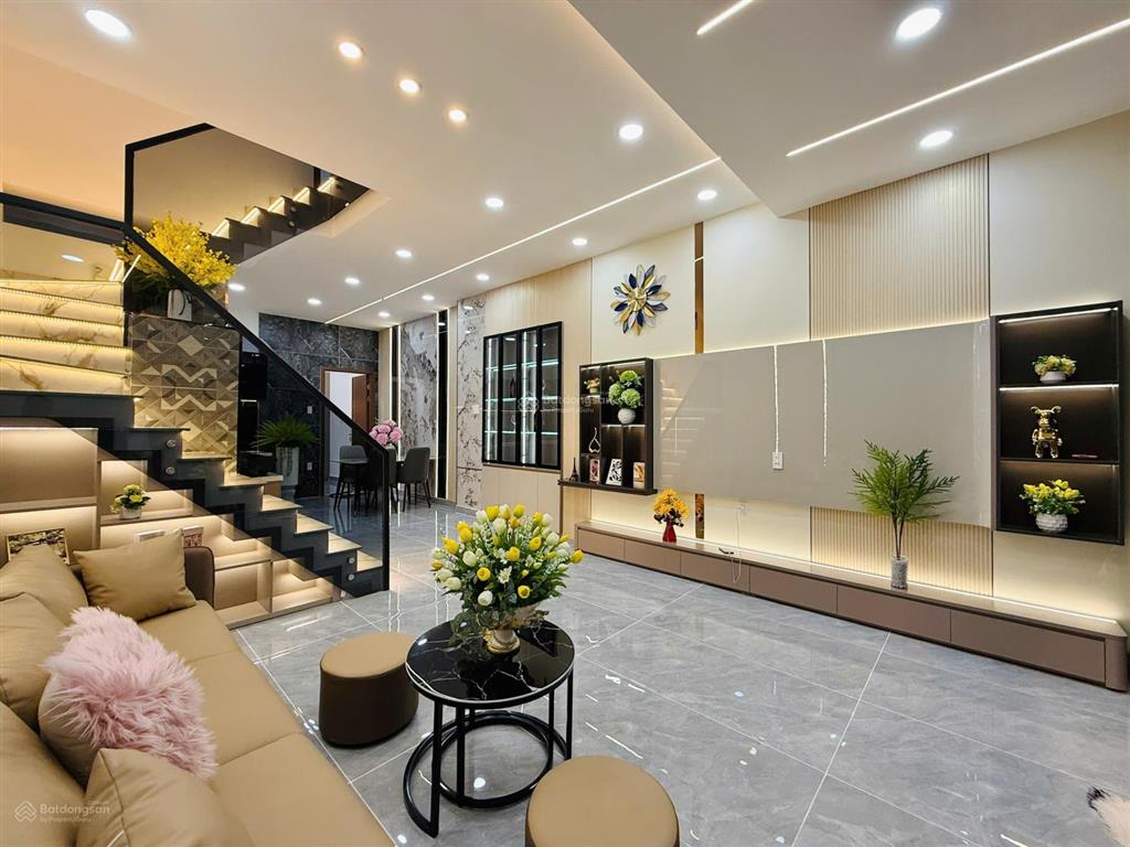 Bán nhà hẻm 3m sát hẻm xe hơi đường phạm văn chiêu, p.8, 4,5 nh 4,8 x 13, giá 5.39 tỷ tl