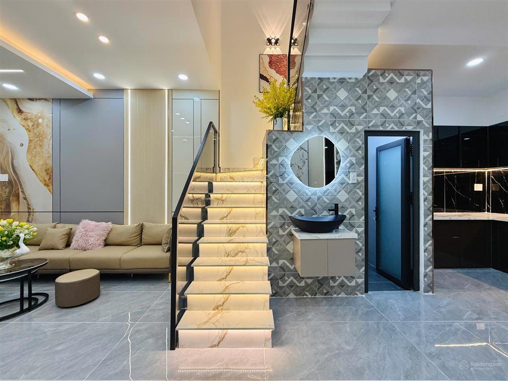 Bán nhà hẻm 3m sát hẻm xe hơi đường phạm văn chiêu, p.8, 4,5 nh 4,8 x 13, giá 5.39 tỷ tl