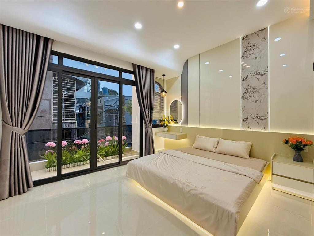 Bán nhà hẻm 3m sát hẻm xe hơi đường phạm văn chiêu, p.8, 4,5 nh 4,8 x 13, giá 5.39 tỷ tl