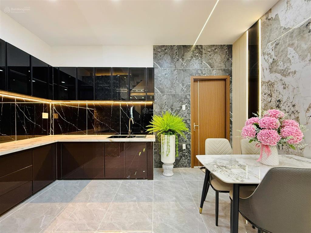 Bán nhà hẻm 3m sát hẻm xe hơi đường phạm văn chiêu, p.8, 4,5 nh 4,8 x 13, giá 5.39 tỷ tl