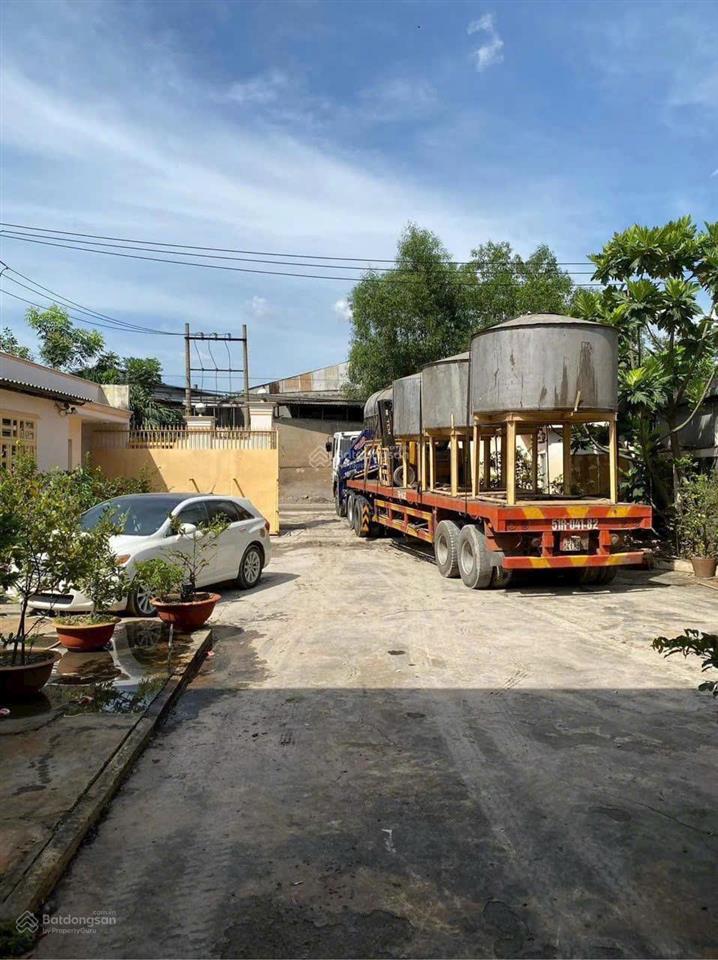 Bán đất sẵn xưởng(đang cho thuê 35tr/th) tân hiệp, hóc môn đường xe lớn, dt 3.800m2, giá cực rẻ