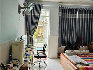 Xoay vốn bán gấp nhà hẻm xe hơi 5m đường hoàng diệu, phường 13, quận 4 giá 2 tỷ 690