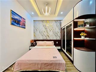 Cần tiền bán gấp căn nhà đường phạm văn bạch, p.15, quận tân bình