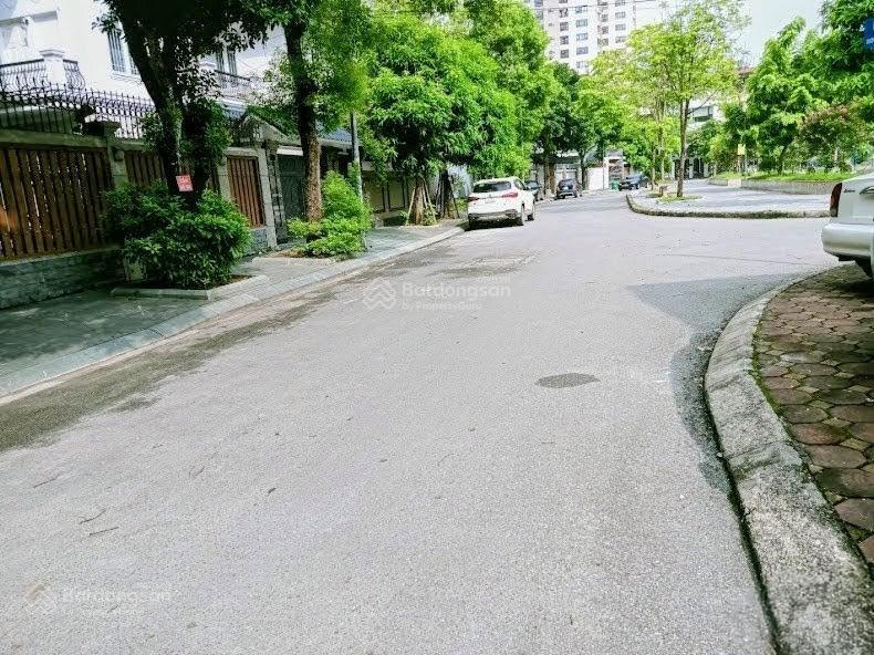 Bán biệt thự trung văn hancic  tố hữu, 106m2, 4 tầng, mặt tiền 9m, gara oto, full nt đẹp, 39.3 tỷ