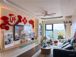 Chủ nhà cần bán gấp căn 3pn (107,2m2) full nội thất mới đẹp, có sổ, có slot ô tô. giá 11 tỷ lẻ