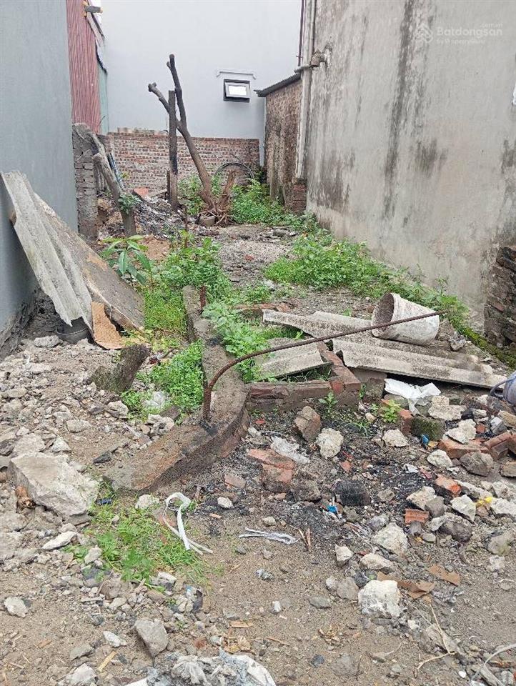 Đất liên mạc ô tô to đõ cổng vuông đẹp chỉ 5 tỷ