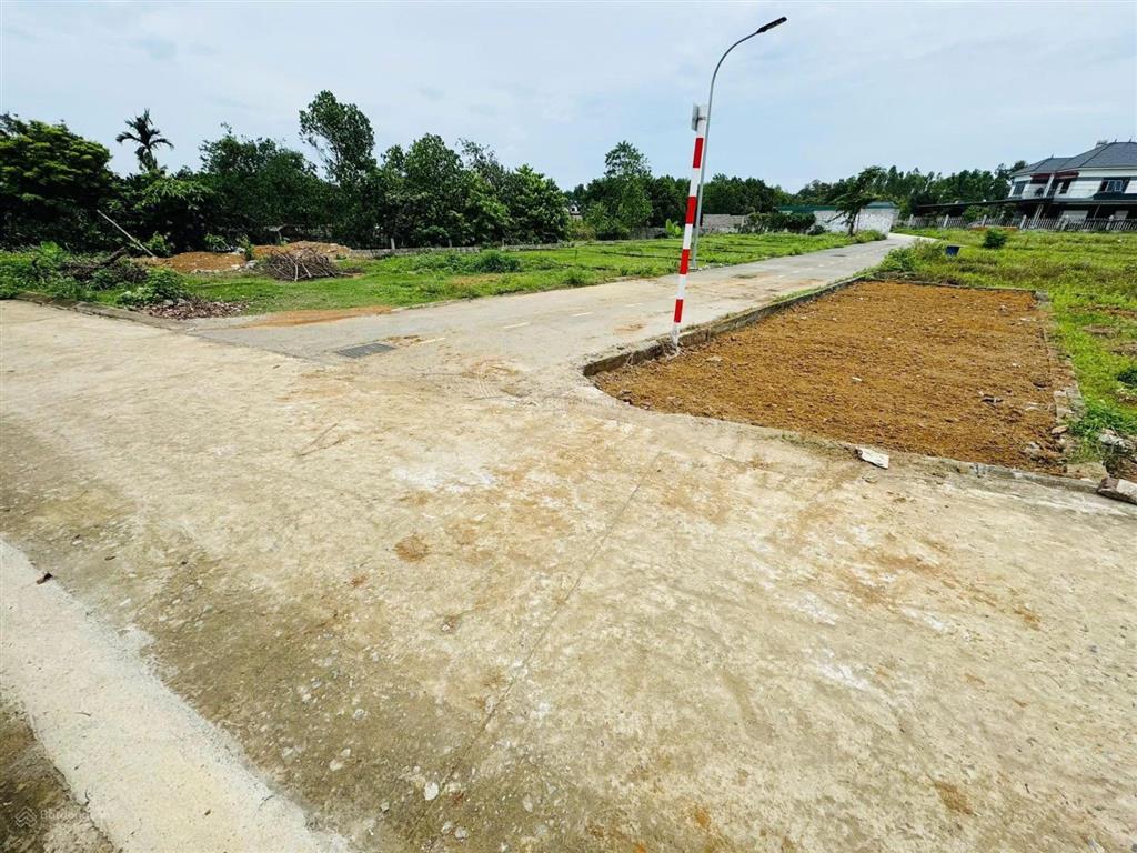 Đất nền ven khu công nghiệp thanh hoá chưa bao giờ hết hót, 120m2 full thổ cư, nhỉnh 200 triệu