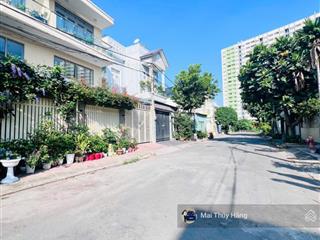 Hàng ngộp  đất gần tuyến metro  hxt thông  dt 85.4m2 giá 6.8 tỷ