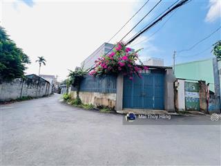 Bán nhanh nhà 2 tầng ngay sát phạm văn đồng  80m2 giá 6.5 tỷ đường ôtô thông,né nhau thoải mái