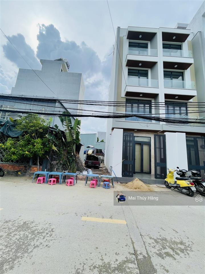 Đất mt cách phạm văn đồng 50m ,gần vành đai ii 200m 73m2 giá 6.6 tỷ rất tiềm năng,hàng hiếm