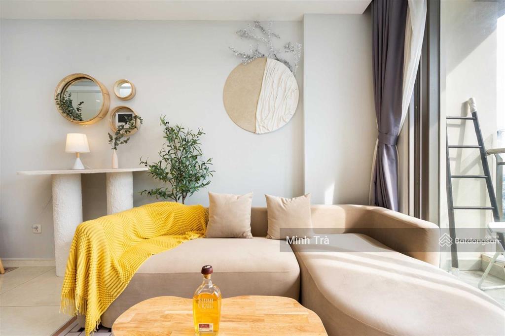 Cần cho thuê gấp căn hộ newton, phú nhuận, dt 75m2, 2pn, giá 15,5 tr/th.  0939 125 *** trà