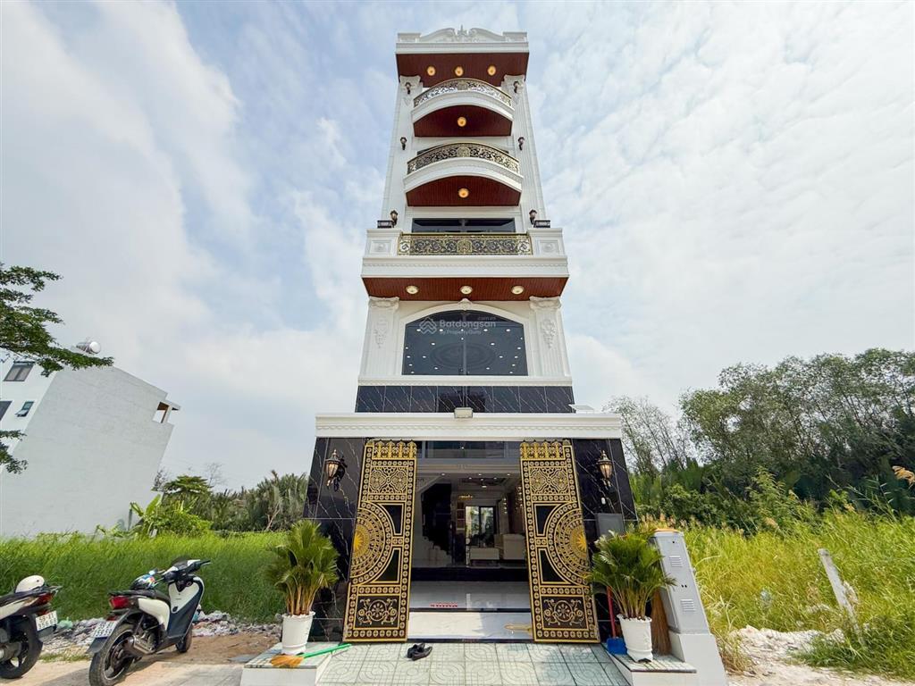 Bán nhà sổ riêng 5 tầng full nội thất có thang máy gần quận 7