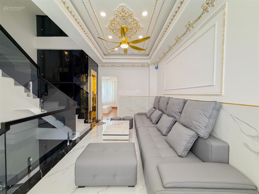 Bán nhà sổ riêng 5 tầng full nội thất có thang máy gần quận 7