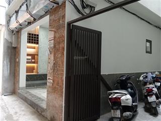 Nhà đẹp hoàng hoa thám, ba đình, hà nội  dt30m2, mt4.6m, 5 tầng, 3 ngủ  thang máy  lô góc  mới