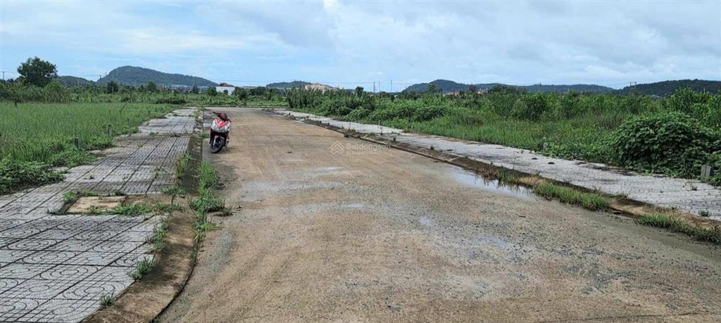 Bán lô 100m2 khu nhà ở cán bộ hải quân vùng 5 giá cực tốt chỉ 1.4 tỷ, đầu tư chắc chắn sinh lời
