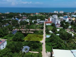 Bán lô góc 424m2 siêu phẩm, phố du lịch trần hưng đạo. đường rộng 8m, có 400m2 thổ cư, xây 15 tầng