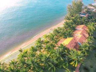 Bán lô góc 600m2 phố du lịch trần hưng đạo, cách biển 500m. làm du lịch, nhà hàng, bar cực kỳ đẹp.