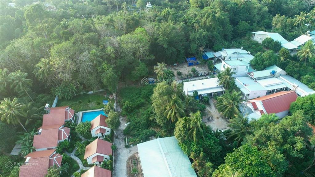 Bán lô 825m2 phố du lịch trần hưng đạo, kế bên resort. được ra mặt tiền đường quy hoạch rộng 20m