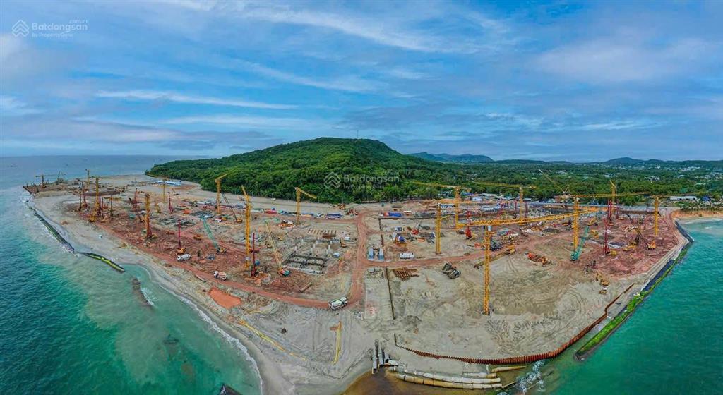 Bán lô diện tích lớn 144m2, tđc suối lớn. đối diện vườn hoa, gần biển, gần trung tâm apec, giá tốt