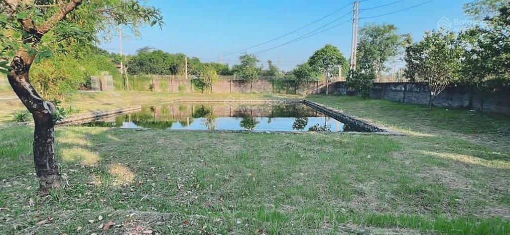 Cần bán lô đất tổng diện tích 2500/300 thổ cư. hòa thạch quốc oải. lô góc 3 mặt tiền. giá tốt