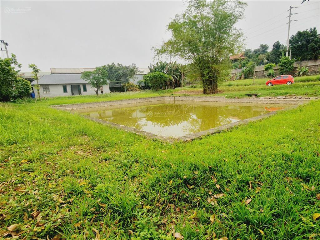 Cần bán lô đất tổng diện tích 2500/300 thổ cư. hòa thạch quốc oải. lô góc 3 mặt tiền. giá tốt