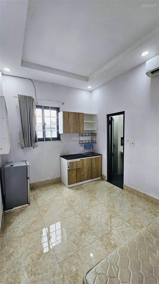 Q3căn hộ dịch vụ70m2 nhà 6 tầng  thang máy  h.công  cho thuê 60tr/th  hxh  nhỉnh 12 tỷ