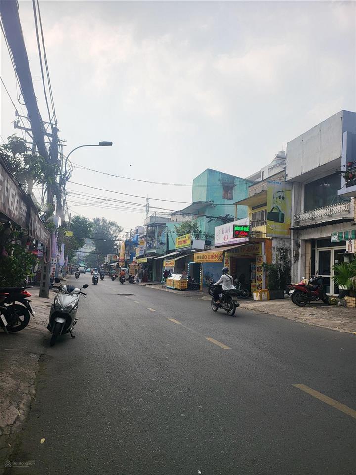 Mặt tiền kinh doanh lạc long quân, chợ bình thới, q11, gần cv đầm sen, nhà 3 tầng, 39m2, nhỉnh 4 tỷ