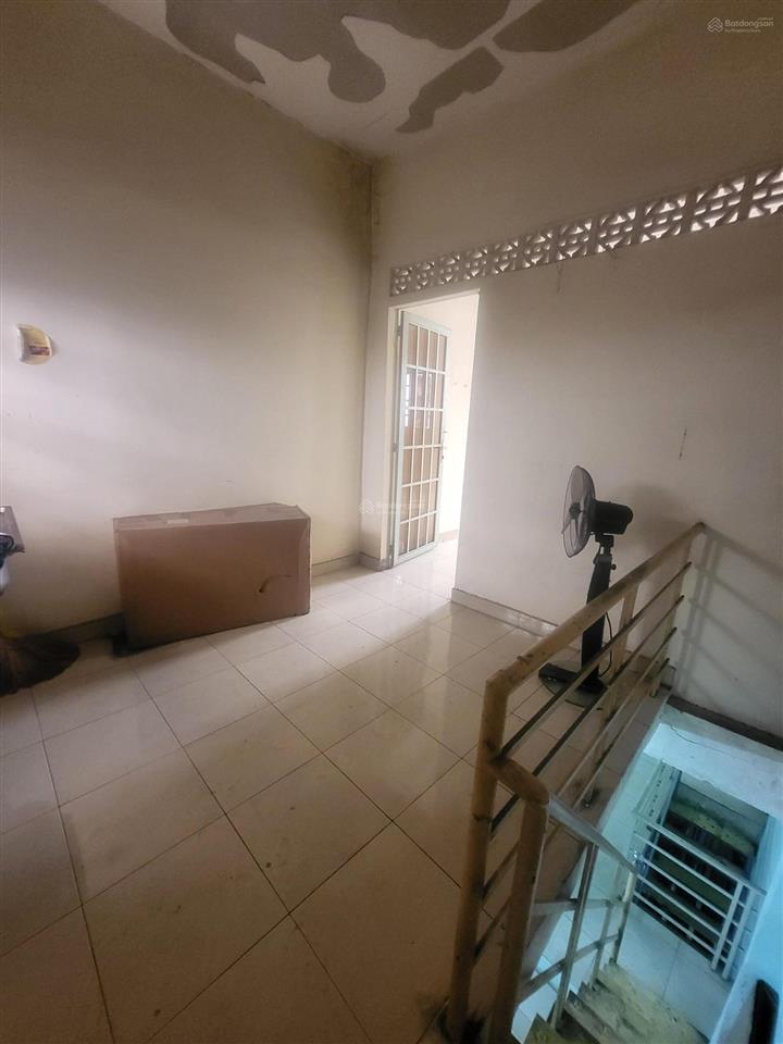 Mặt tiền kinh doanh lạc long quân, chợ bình thới, q11, gần cv đầm sen, nhà 3 tầng, 39m2, nhỉnh 4 tỷ