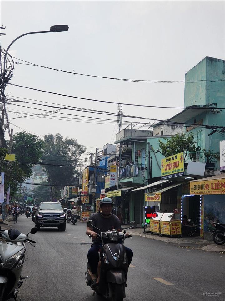 Mặt tiền kinh doanh lạc long quân, chợ bình thới, q11, gần cv đầm sen, nhà 3 tầng, 39m2, nhỉnh 4 tỷ