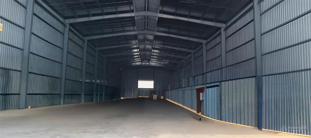 Bán kho xưởng kcn thanh trì, hà nội, có sẵn kho, điện nước đầy đủ, sổ đỏ, giá 12tr/m2