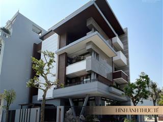 Giảm mạnh, biệt thự hồ bơi 2mt cách mạng tháng 8 tân bình, 430m2 (18x25m) h+5 tầng, giá 80 tỷ