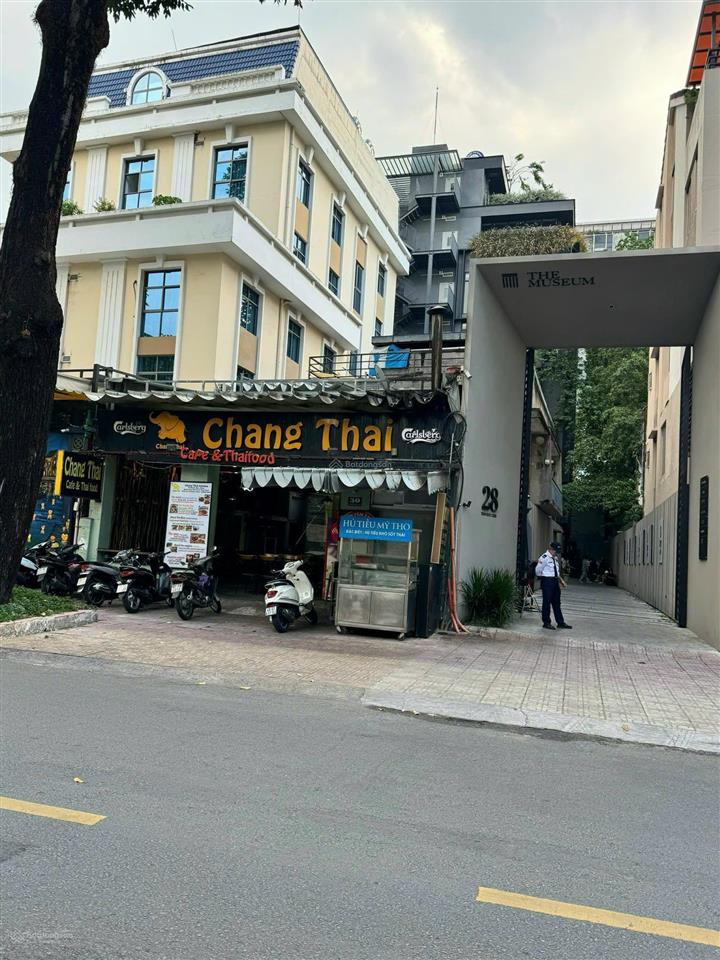 Khuôn đẹp xây building, 2mt trần quốc thảo quận 3, 240m2(8x30m), ctxd h+8 tầng  108 tỷ(450tr/m2)