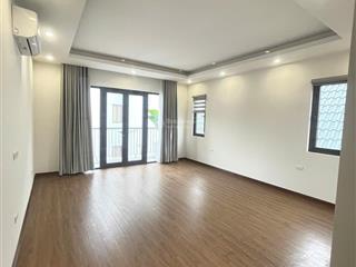 Bán nhà cự khối long biên hà nội dt 47m2 * 4 tầng * 3,3m * 10,9 tỷ trục kinh doanh