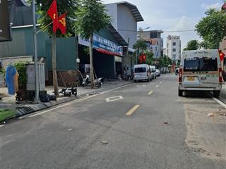 Bán đất đông dư xã bát tràng hà nội diện tích  39m2 * 3,7m * 2,9 tỷ gần ôtô đỗ ngày đêm