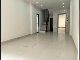 Bán nhà ngọc thụy long biên hà nội diện tích  40,5m2 * 6 tầng * 3,7m * 11 tỷ ôtô căn góc