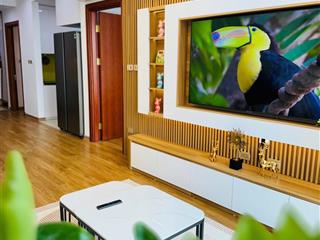 Chính chủ cho thuê căn 2pn  đồ từ cơ bản đến full đồ tại chung cư goldmark city giá chỉ 10tr/th