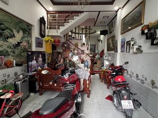 Bán nhà 3 tầng, 52m2, làng tăng phú, gần lê văn việt, quận 9, giảm về 6,x tỷ.