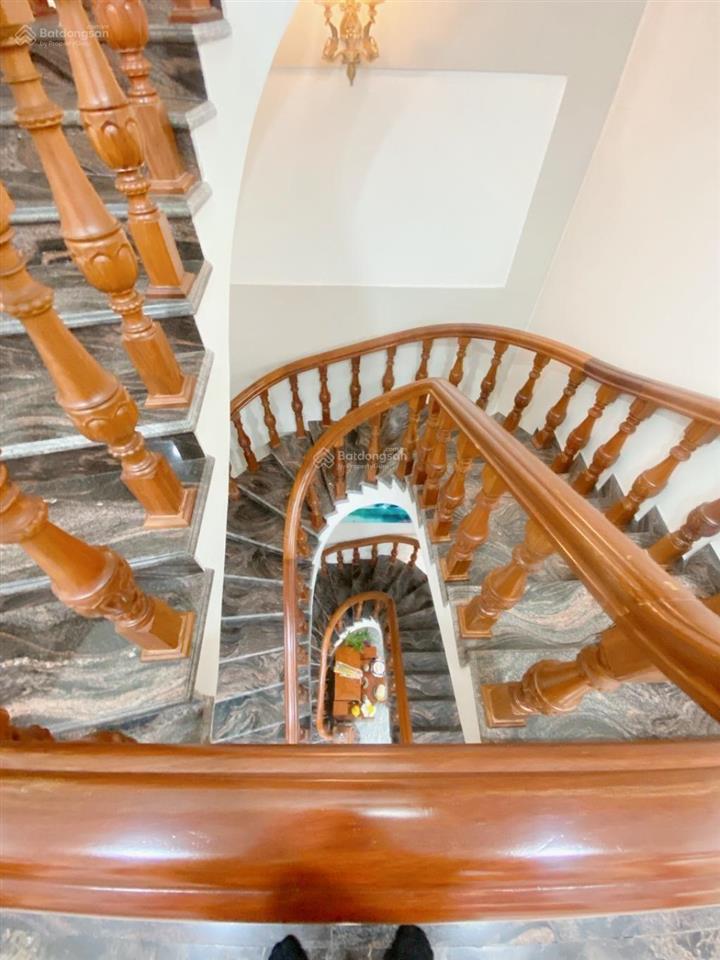 Biệt thự 3 tầng, 210m2, trung tâm tam bình, gần ql1a, tô ngọc vân, thủ đức chỉ 35tỷ.