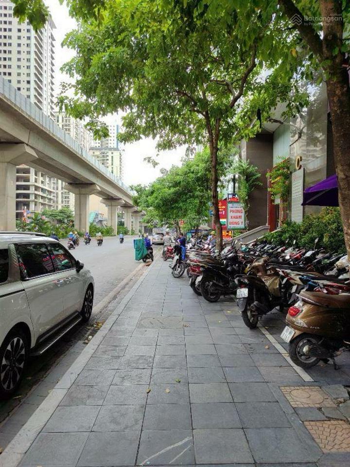 Bán căn chung cư 197 trần phú  hà đông. giá 5.x tỷ....