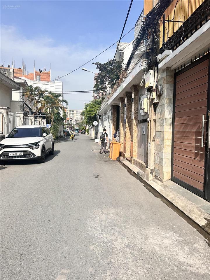 Bán biệt thự 3 tầng 230m2 ngang khủng 10m bề thế phan xích long phú nhuận kề q3  chỉ 37 tỷ nhỉnh