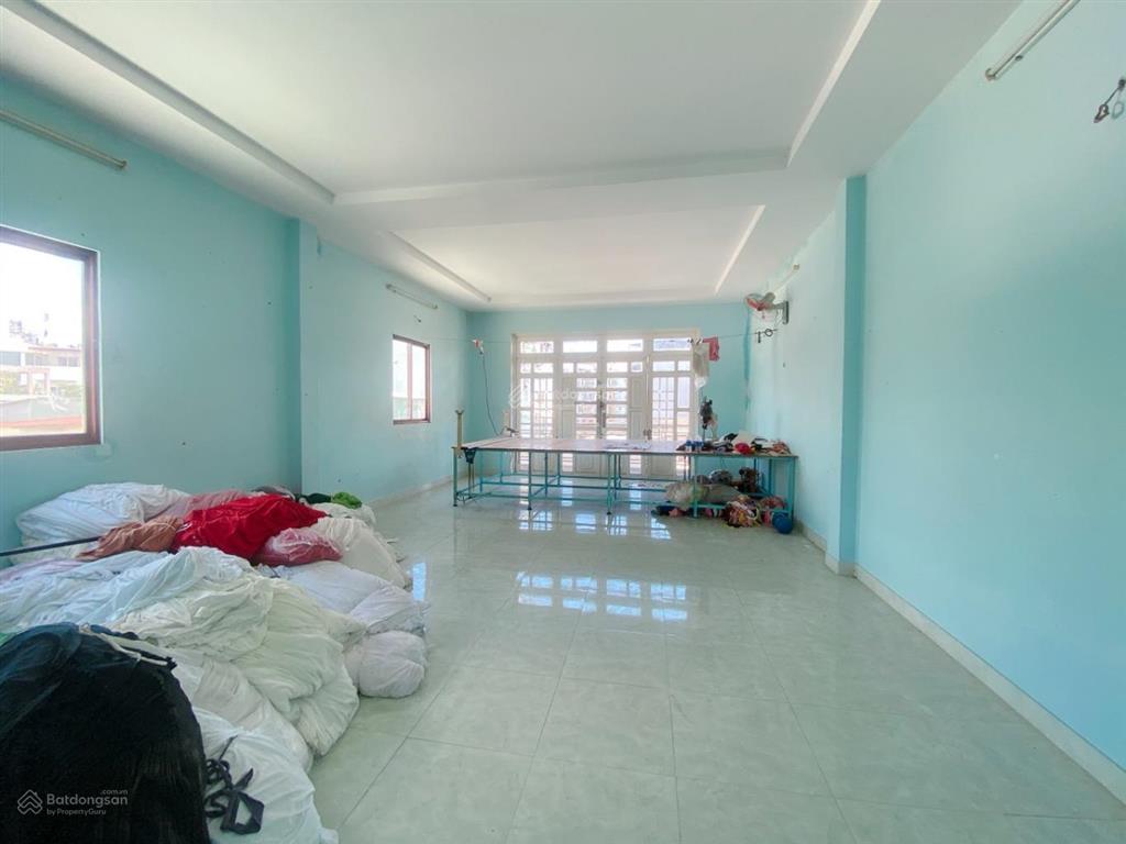 Nhà hxh ngay nhà thi đấu phú thọ, âu cơ lạc long quân giáp q10, q11  95m2 ngang 5.3m chỉ 9tỷ nhỉnh