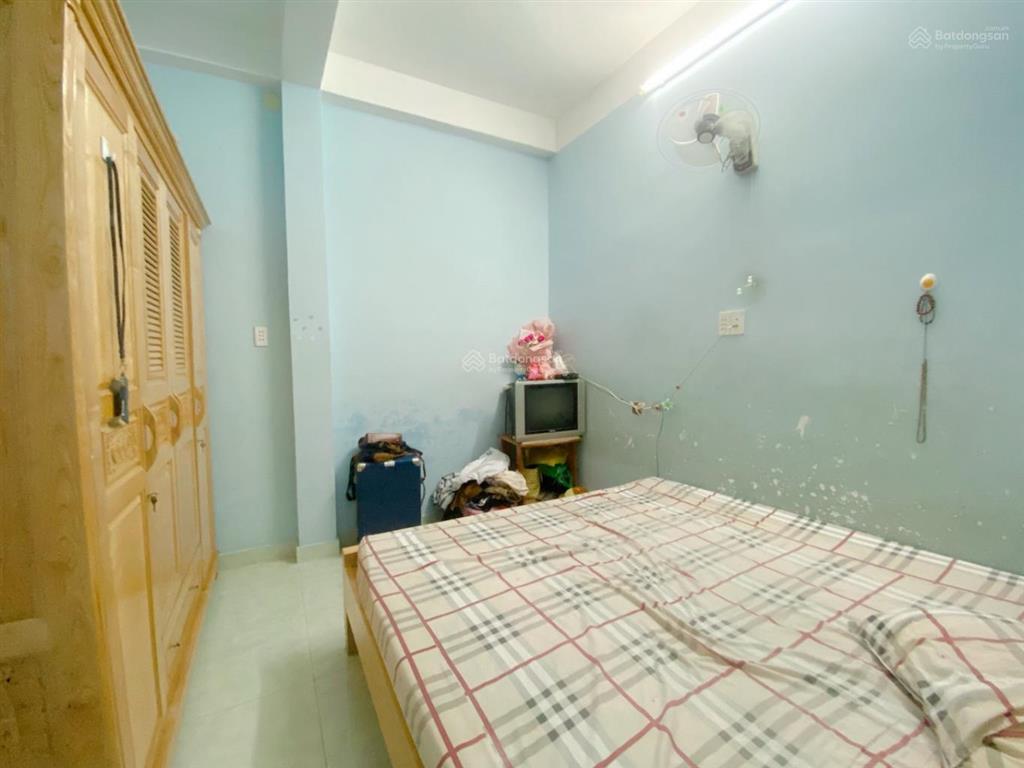 Nhà hxh ngay nhà thi đấu phú thọ, âu cơ lạc long quân giáp q10, q11  95m2 ngang 5.3m chỉ 9tỷ nhỉnh